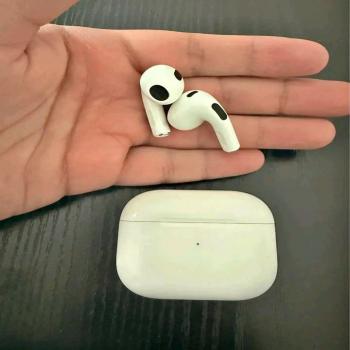 Original Airpods 3